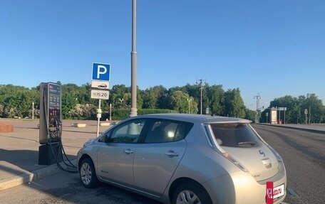 Nissan Leaf I, 2016 год, 700 000 рублей, 4 фотография