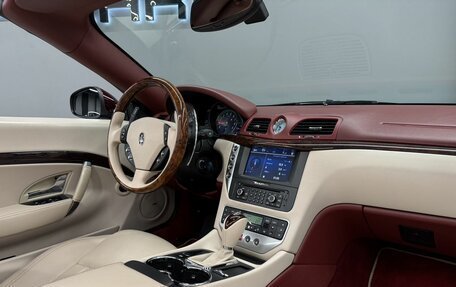 Maserati GranCabrio, 2010 год, 8 000 000 рублей, 28 фотография