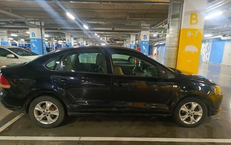 Volkswagen Polo VI (EU Market), 2015 год, 600 000 рублей, 4 фотография