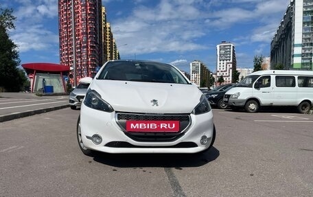 Peugeot 208 II, 2013 год, 800 000 рублей, 6 фотография