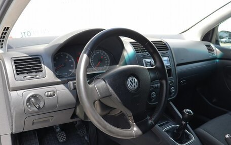 Volkswagen Golf V, 2006 год, 620 000 рублей, 7 фотография