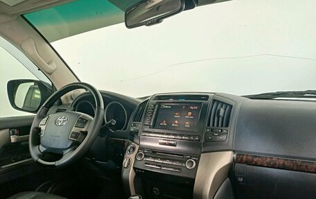 Toyota Land Cruiser 200, 2008 год, 2 299 000 рублей, 13 фотография