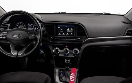 Hyundai Elantra VI рестайлинг, 2019 год, 1 675 000 рублей, 18 фотография