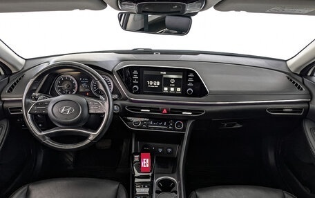 Hyundai Sonata VIII, 2021 год, 2 450 000 рублей, 14 фотография