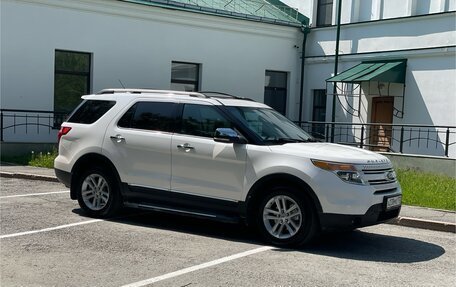 Ford Explorer VI, 2012 год, 1 600 000 рублей, 5 фотография