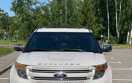 Ford Explorer VI, 2012 год, 1 600 000 рублей, 2 фотография