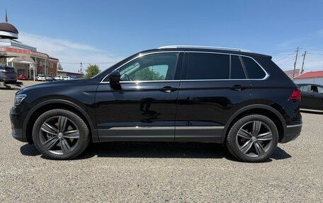 Volkswagen Tiguan II, 2017 год, 1 920 000 рублей, 2 фотография