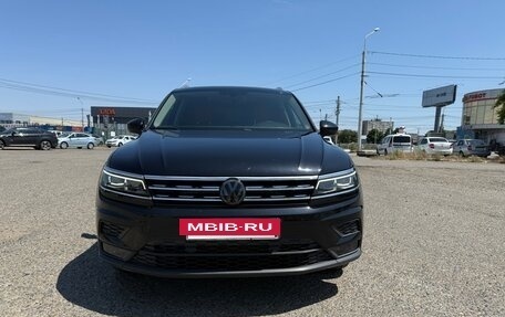 Volkswagen Tiguan II, 2017 год, 1 920 000 рублей, 8 фотография