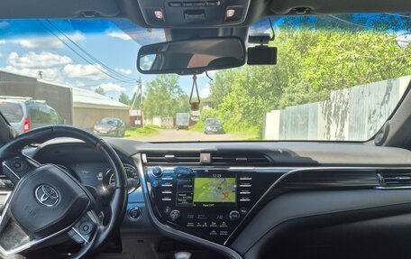 Toyota Camry, 2019 год, 2 700 000 рублей, 8 фотография