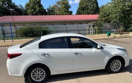 KIA Rio IV, 2018 год, 1 350 000 рублей, 4 фотография