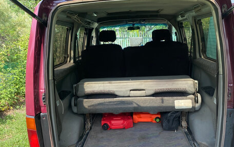 Mazda Bongo Friendee i рестайлинг, 1998 год, 150 000 рублей, 2 фотография