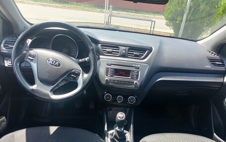 KIA Rio III рестайлинг, 2016 год, 750 000 рублей, 17 фотография