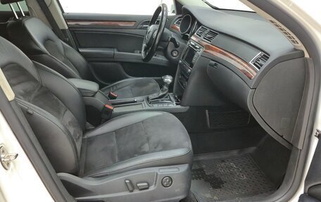 Skoda Superb III рестайлинг, 2011 год, 800 000 рублей, 14 фотография