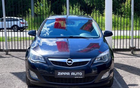 Opel Astra J, 2011 год, 879 000 рублей, 2 фотография