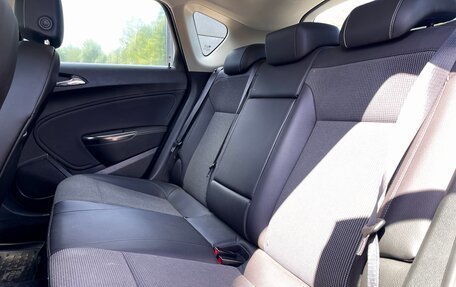 Opel Astra J, 2011 год, 879 000 рублей, 20 фотография
