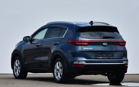 KIA Sportage IV рестайлинг, 2020 год, 2 579 000 рублей, 2 фотография