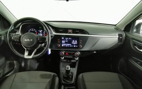 KIA Rio IV, 2022 год, 1 495 000 рублей, 10 фотография
