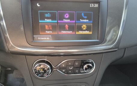 Renault Logan II, 2019 год, 1 025 000 рублей, 26 фотография
