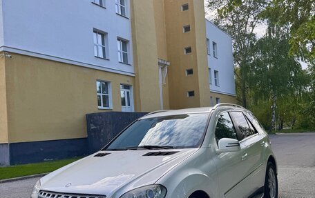 Mercedes-Benz M-Класс, 2011 год, 1 800 000 рублей, 3 фотография