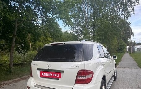 Mercedes-Benz M-Класс, 2011 год, 1 800 000 рублей, 6 фотография