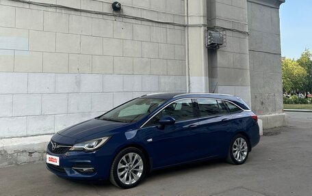 Opel Astra K, 2020 год, 1 900 000 рублей, 3 фотография