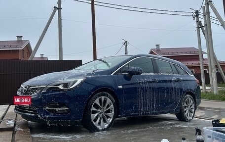 Opel Astra K, 2020 год, 1 900 000 рублей, 13 фотография