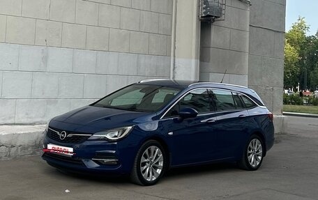 Opel Astra K, 2020 год, 1 900 000 рублей, 2 фотография