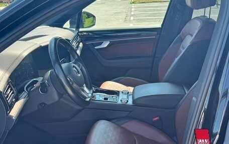 Volkswagen Touareg III, 2020 год, 5 500 000 рублей, 8 фотография