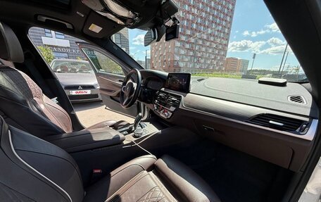 BMW 5 серия, 2019 год, 4 100 000 рублей, 17 фотография