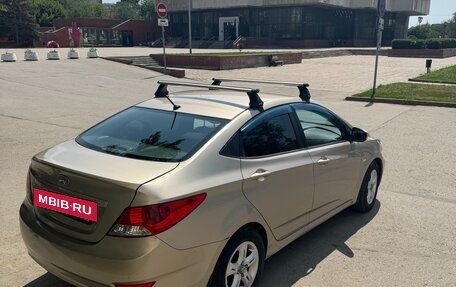 Hyundai Solaris II рестайлинг, 2011 год, 800 000 рублей, 8 фотография