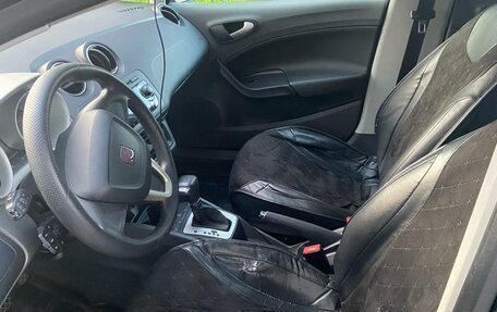 SEAT Ibiza IV рестайлинг 2, 2011 год, 630 000 рублей, 2 фотография
