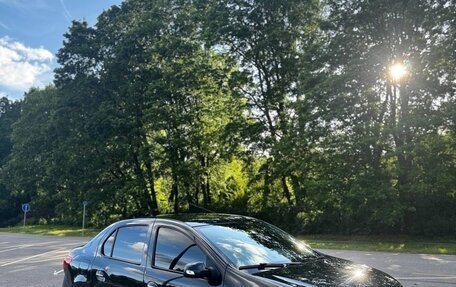 Renault Logan II, 2015 год, 770 000 рублей, 4 фотография