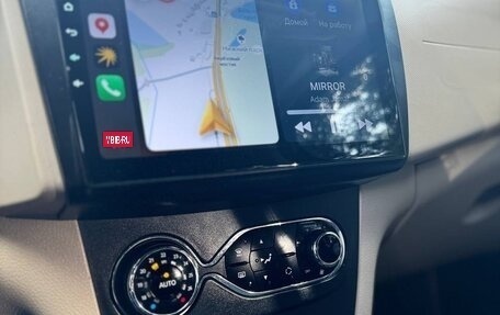Renault Logan II, 2015 год, 770 000 рублей, 11 фотография
