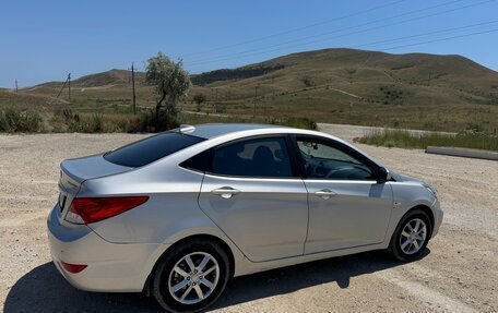 Hyundai Solaris II рестайлинг, 2012 год, 850 000 рублей, 6 фотография