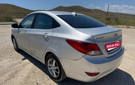 Hyundai Solaris II рестайлинг, 2012 год, 850 000 рублей, 8 фотография