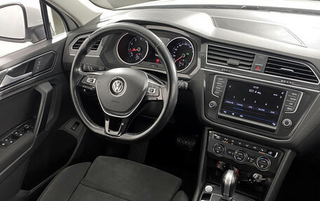 Volkswagen Tiguan II, 2017 год, 2 139 000 рублей, 12 фотография