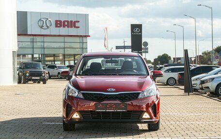 KIA Rio IV, 2021 год, 1 455 000 рублей, 2 фотография