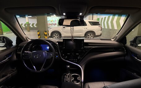 Toyota Camry, 2022 год, 3 750 000 рублей, 9 фотография
