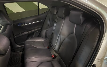 Toyota Camry, 2022 год, 3 750 000 рублей, 15 фотография