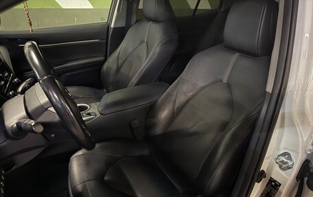 Toyota Camry, 2022 год, 3 750 000 рублей, 13 фотография