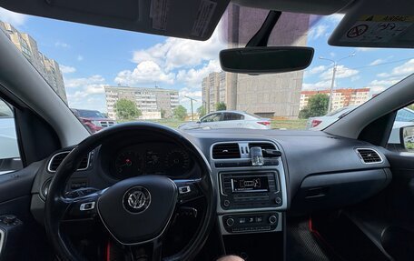 Volkswagen Polo VI (EU Market), 2016 год, 890 000 рублей, 17 фотография