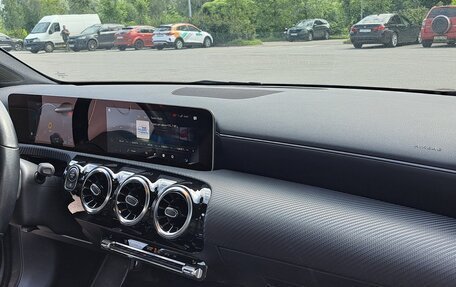Mercedes-Benz CLA, 2019 год, 2 300 000 рублей, 5 фотография