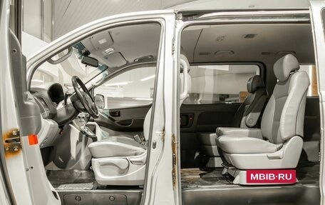 Hyundai Grand Starex Grand Starex I рестайлинг 2, 2018 год, 2 895 000 рублей, 8 фотография