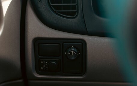 Nissan Almera, 2000 год, 295 000 рублей, 9 фотография