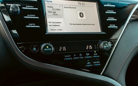 Toyota Camry, 2019 год, 2 595 000 рублей, 22 фотография