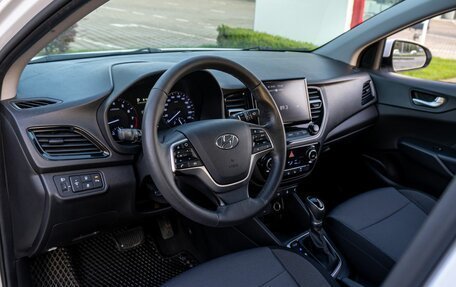Hyundai Solaris II рестайлинг, 2021 год, 1 395 000 рублей, 19 фотография