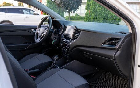 Hyundai Solaris II рестайлинг, 2021 год, 1 395 000 рублей, 21 фотография
