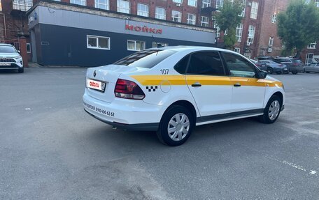 Volkswagen Polo VI (EU Market), 2018 год, 715 000 рублей, 3 фотография
