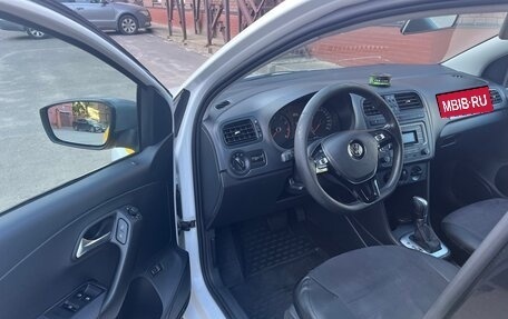Volkswagen Polo VI (EU Market), 2018 год, 715 000 рублей, 5 фотография