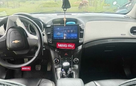 Chevrolet Cruze II, 2011 год, 630 000 рублей, 2 фотография